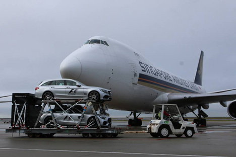 中部国際空港は、F1マシン搭載の貨物機到着をライブ配信！