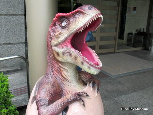 実物大の恐竜たちに会えるホテル　ブランヴェール那須