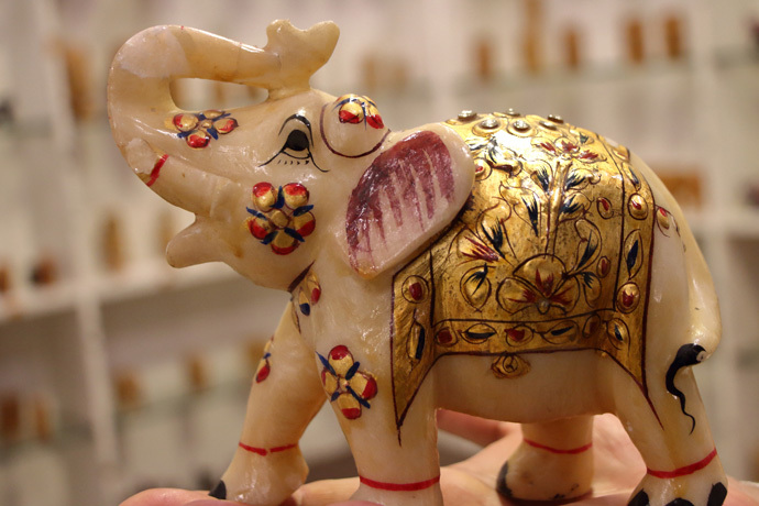 171201_Indian-Souvenir-Elephant.jpg