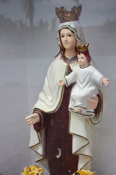 171201_Our-Lady-of-Life-Church_Mary2.jpg
