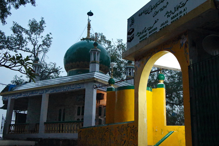 171205_Jalal-Shah-Dargah.jpg