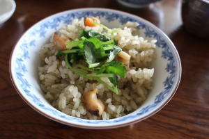 伊豆高原　ギャラリー　ショップ　ギャラリーブナの木　 サザエの炊き込みご飯