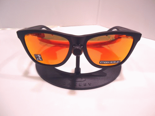 FROGSKINS924563.gif