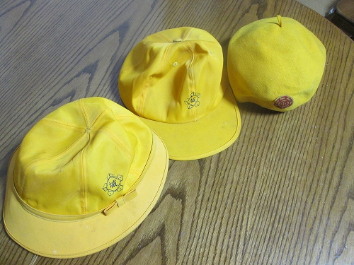 黄色の通学通園帽