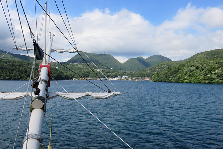 箱根海賊船から前方の景色