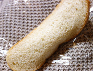 石臼挽き小麦100％の田舎パン
