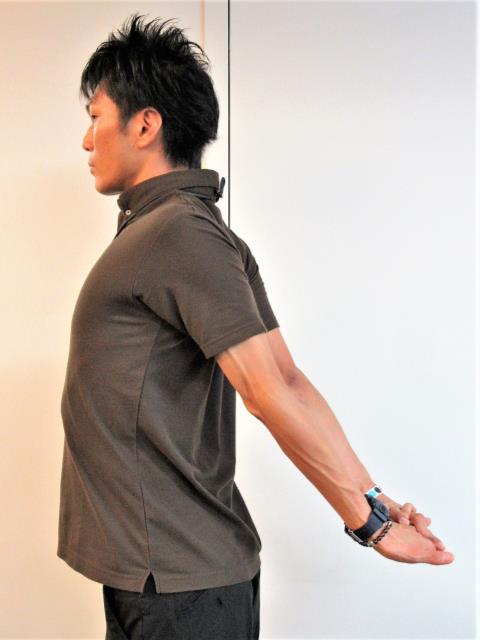 5胸・腕(後ろ側)筋肉のストレッチ| 1日10分間リラックスストレッチ